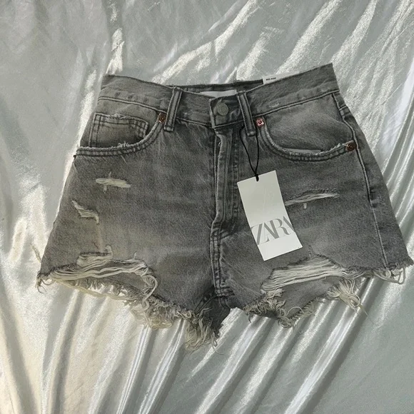 Zara Shorts Zara Trf Mid Rise Denim Shorts Poshmark